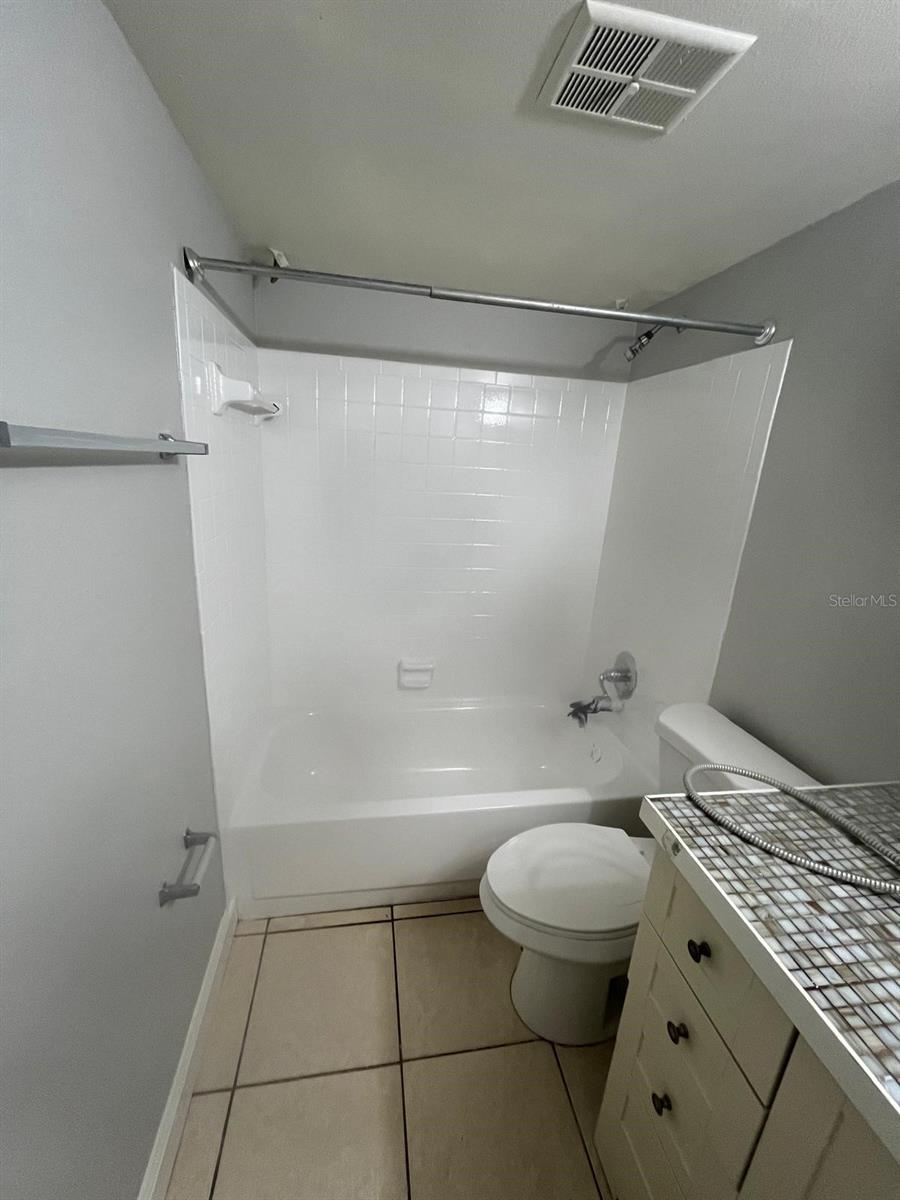 SANDY COVE - Residential Lease