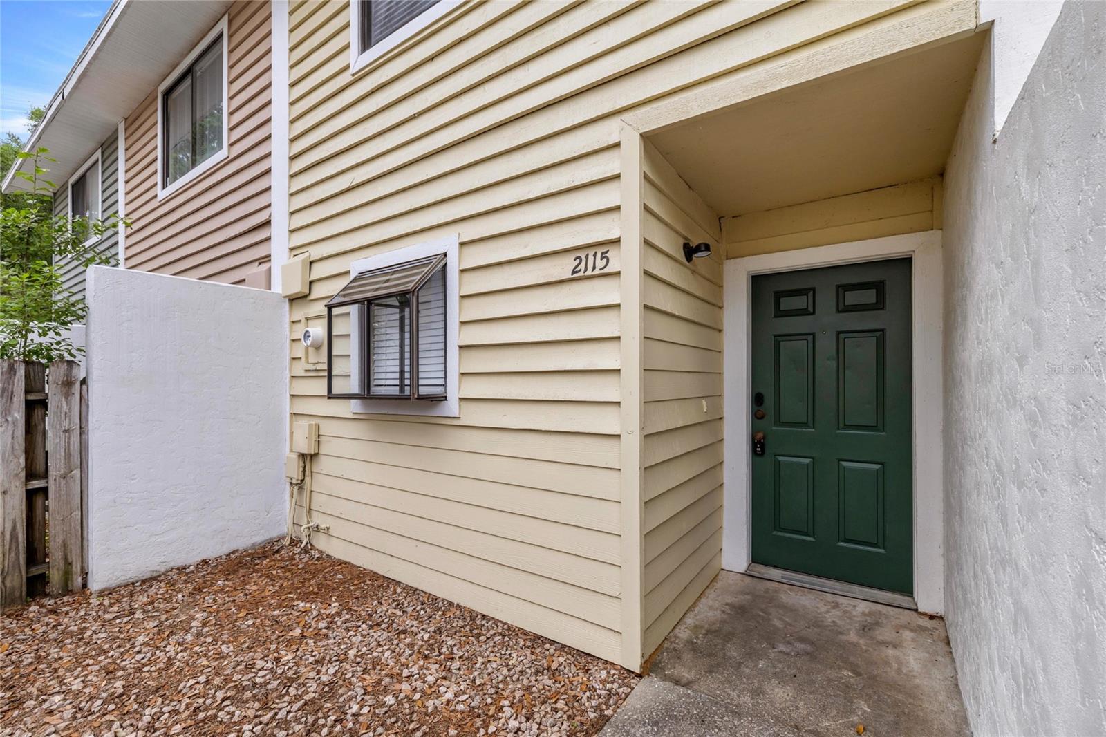 2115 SW 39TH DRIVE