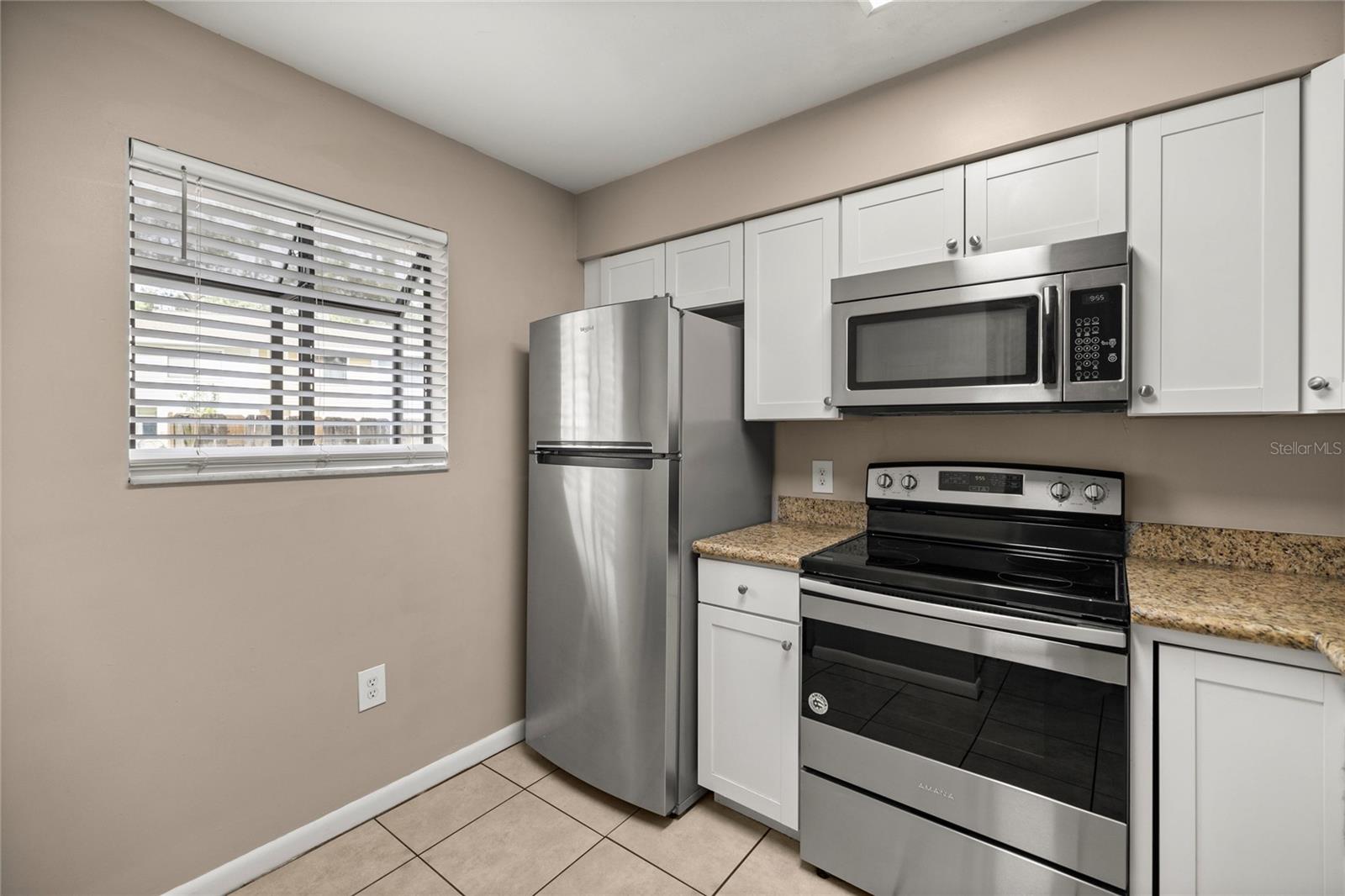 2115 SW 39TH DRIVE