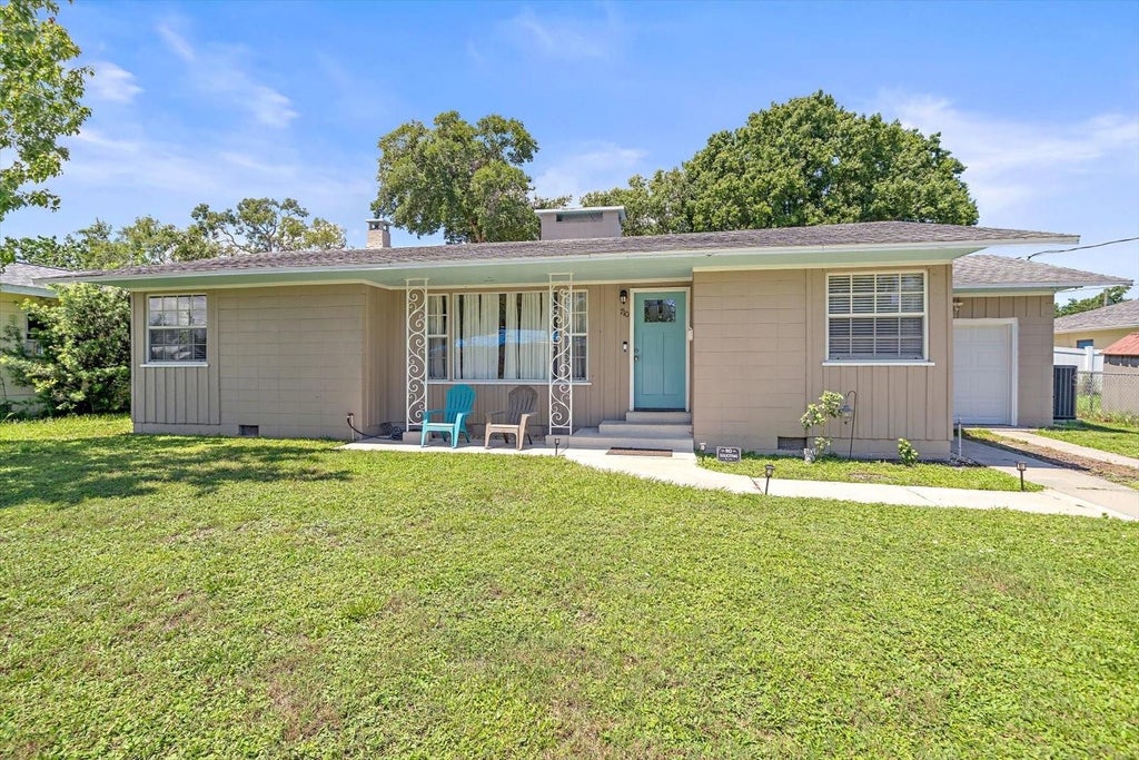 Photo of 710 26th Street W, Bradenton, FL 34205 (MLS # A4702698)