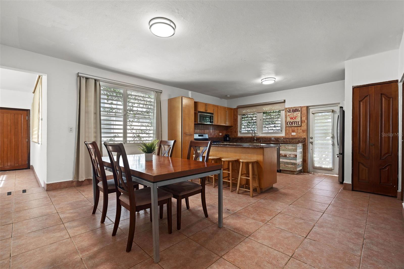 OCEAN PARK - Residential Income