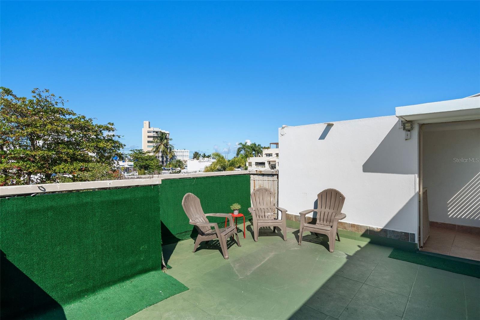 OCEAN PARK - Residential Income