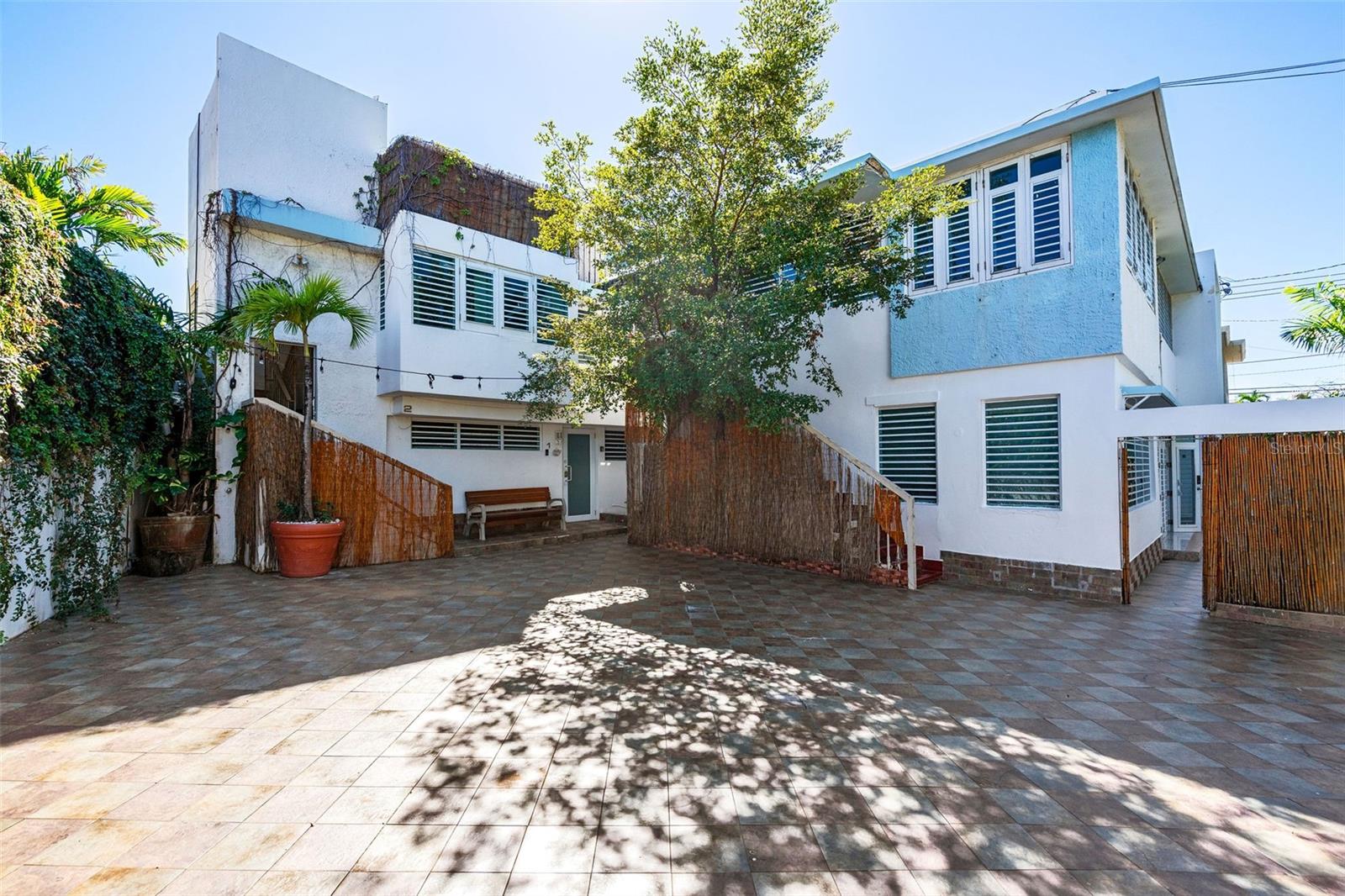 OCEAN PARK - Residential Income