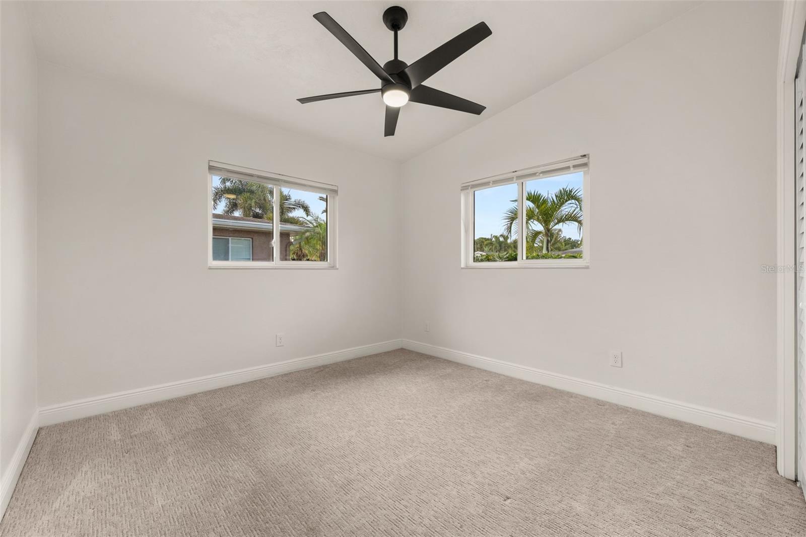 SOUTH GATE MANOR - Residential