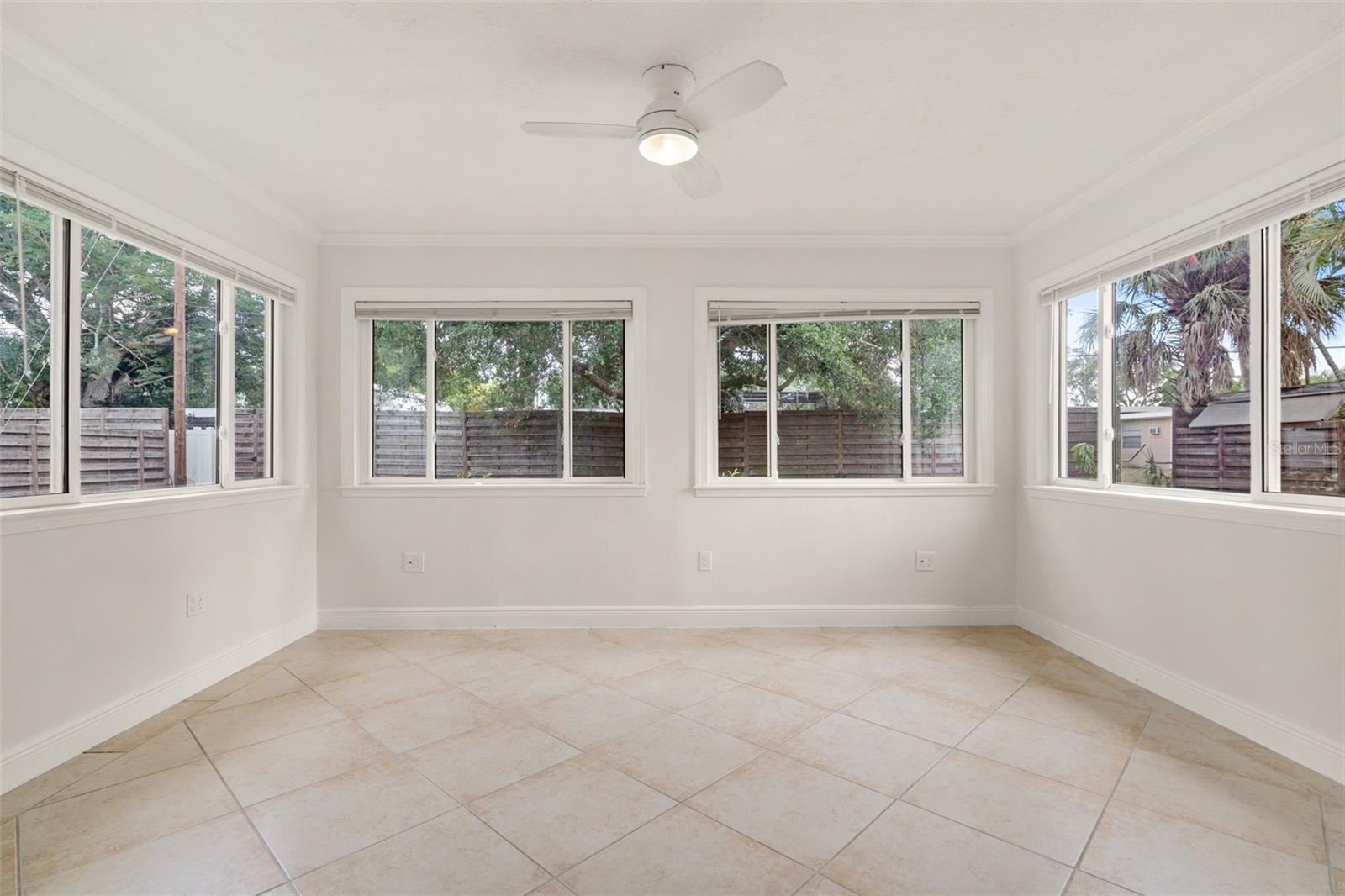 SOUTH GATE MANOR - Residential