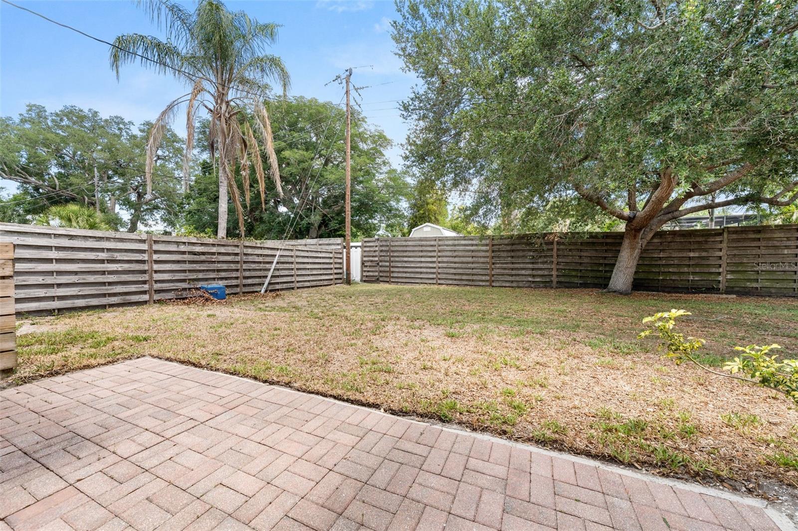 SOUTH GATE MANOR - Residential