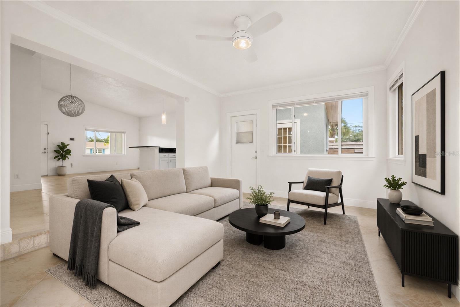 SOUTH GATE MANOR - Residential