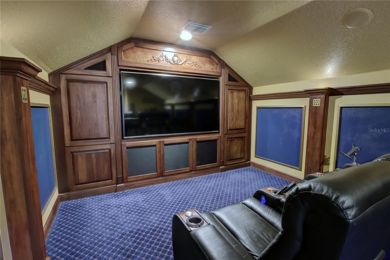 RESERVE AT HEATHROW - Residential