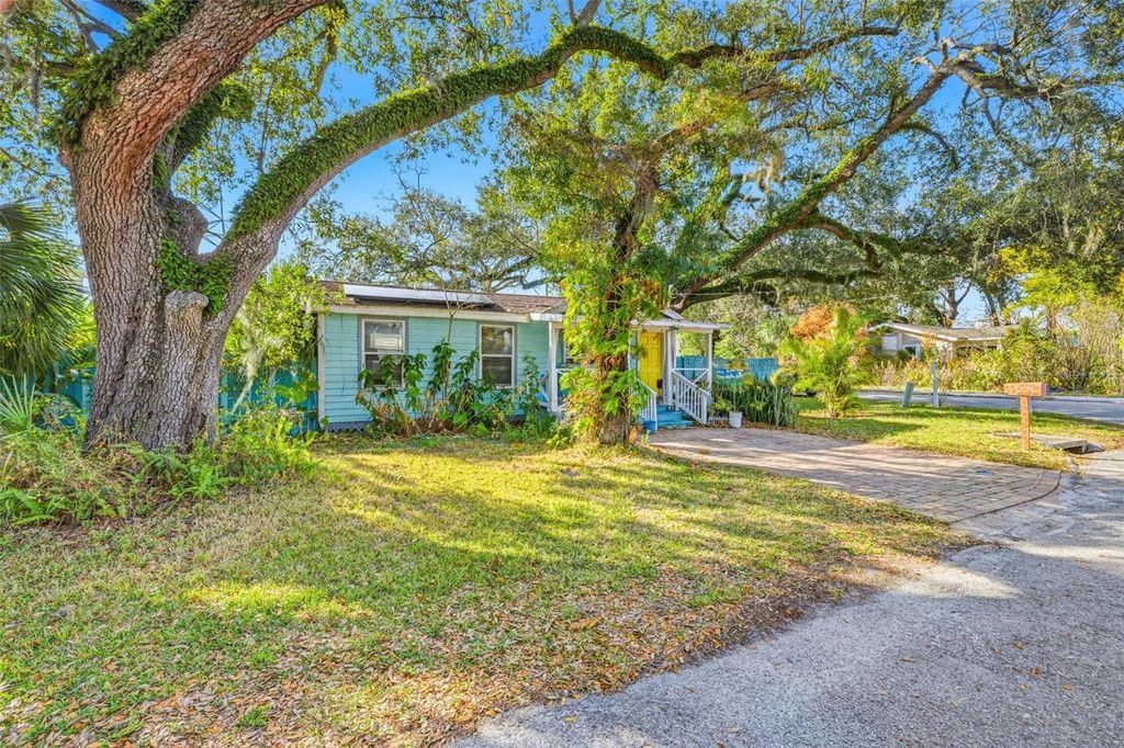 Photo of 8418 N 9th Street, Tampa, FL 33604 (MLS # TB8478567)