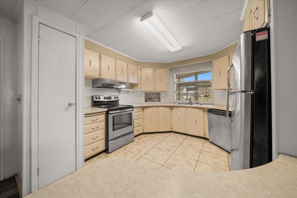 ORANGE BLOSSOM GARDENS UN #31B - Residential