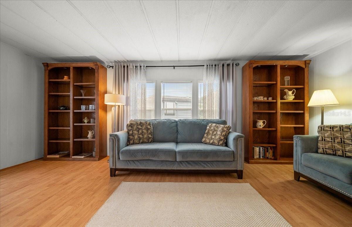 ORANGE BLOSSOM GARDENS UN #31B - Residential