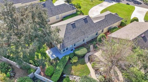 A home in WINTER HAVEN