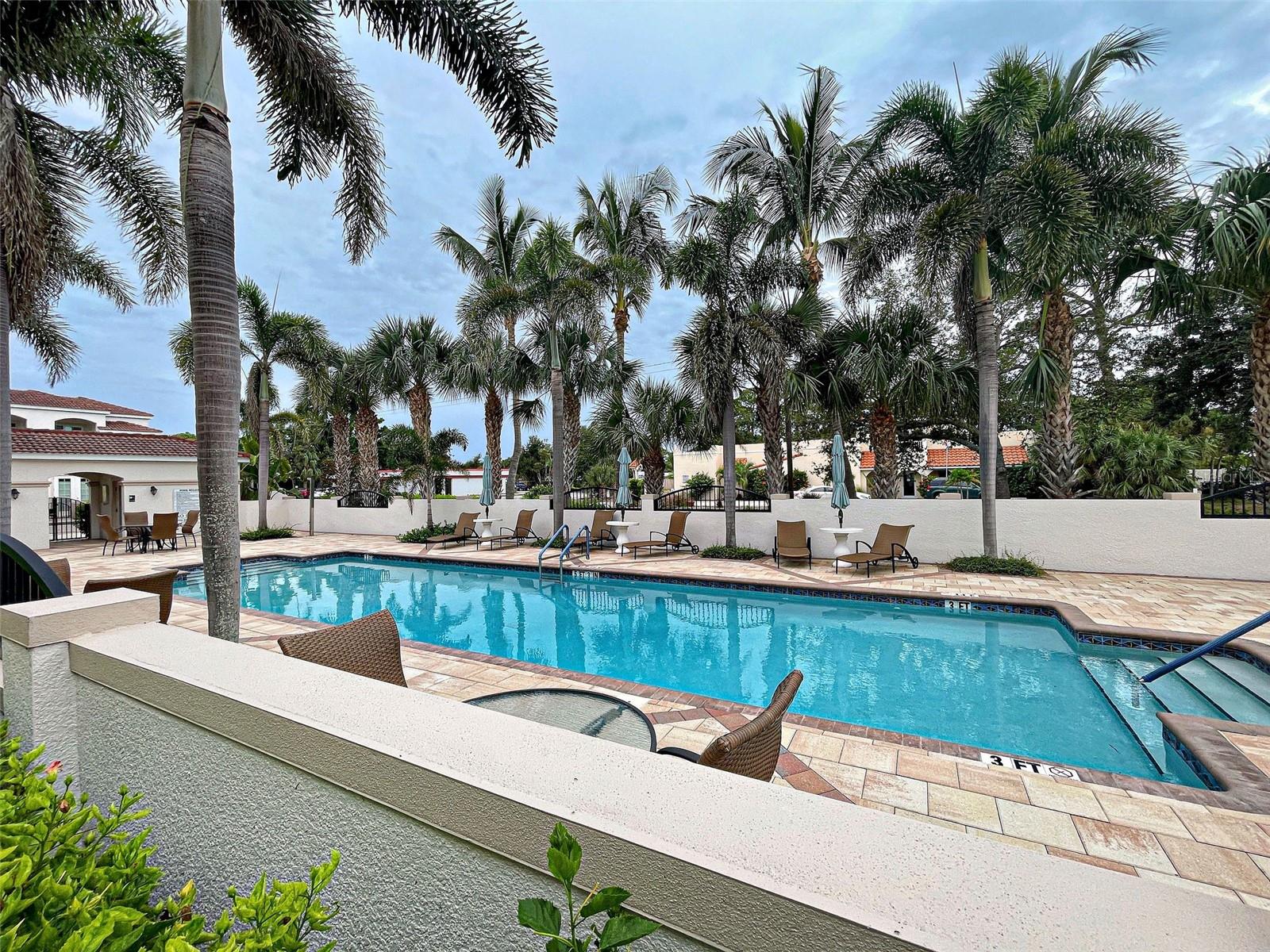 ISLAND COURT VENICE - Residential