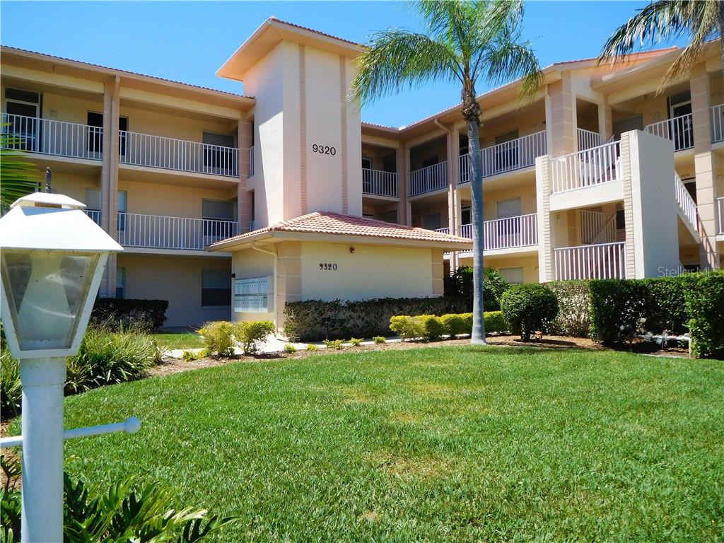 AVAILABLE OFF-SEASON ONLY - SEPTEMBER, OCTOBER, NOVEMBER ARE THE BEST - Great Florida vibe in this nicely decorated ful glassed ground floor condo on the lake with screened lanai with fabulous view of the lake. Condo is nicely furnished, with tile in main living area, and because it is a corner unit there are lots of windows allowing for a bright and cheerful interior. Flat screen TVs, internet access, everything you would need for a few months in the sun. The condo is close to a heated pool and tennis courts. Golf membership transfers for a fee payable to the clubhouse. Stoneybrook Golf and Country Club is a gated community and offers a well-maintained par 72 - 18 hole golf course designed by Arthur Hills. The Har-Tru lighted tennis courts have also been recently redone. The clubhouse features casual and fine dining and has a whole new look. Other amenities include a fitness room, a large heated pool, a library, bocci ball courts, pickle ball and walking trails. The access to the Legacy walking and biking trail is less than 1/4 mile from the entrance and the sugar sandy beaches of Siesta Key are less than a 15 minute drive. Sarasota is also home to a vast variety of culturally enriching activities and Museums. Call to book your stay today.