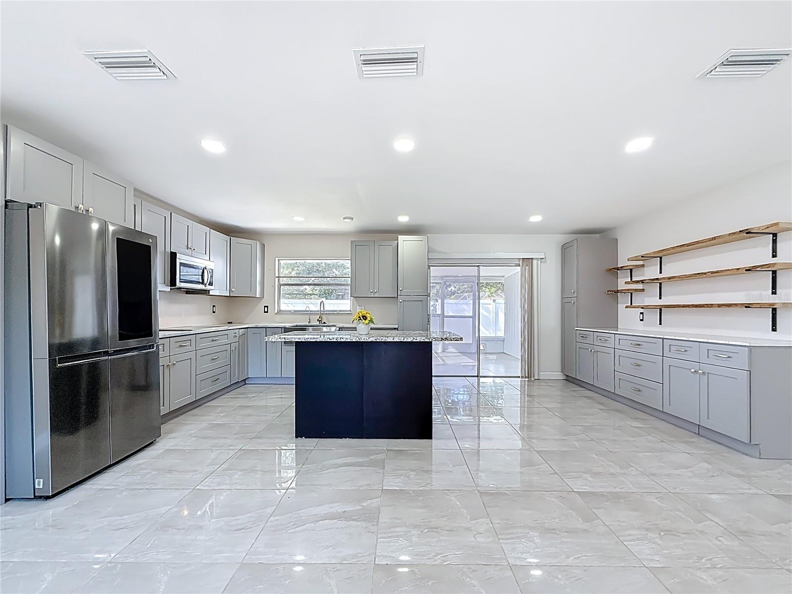 AUTUMN RUN - Residential