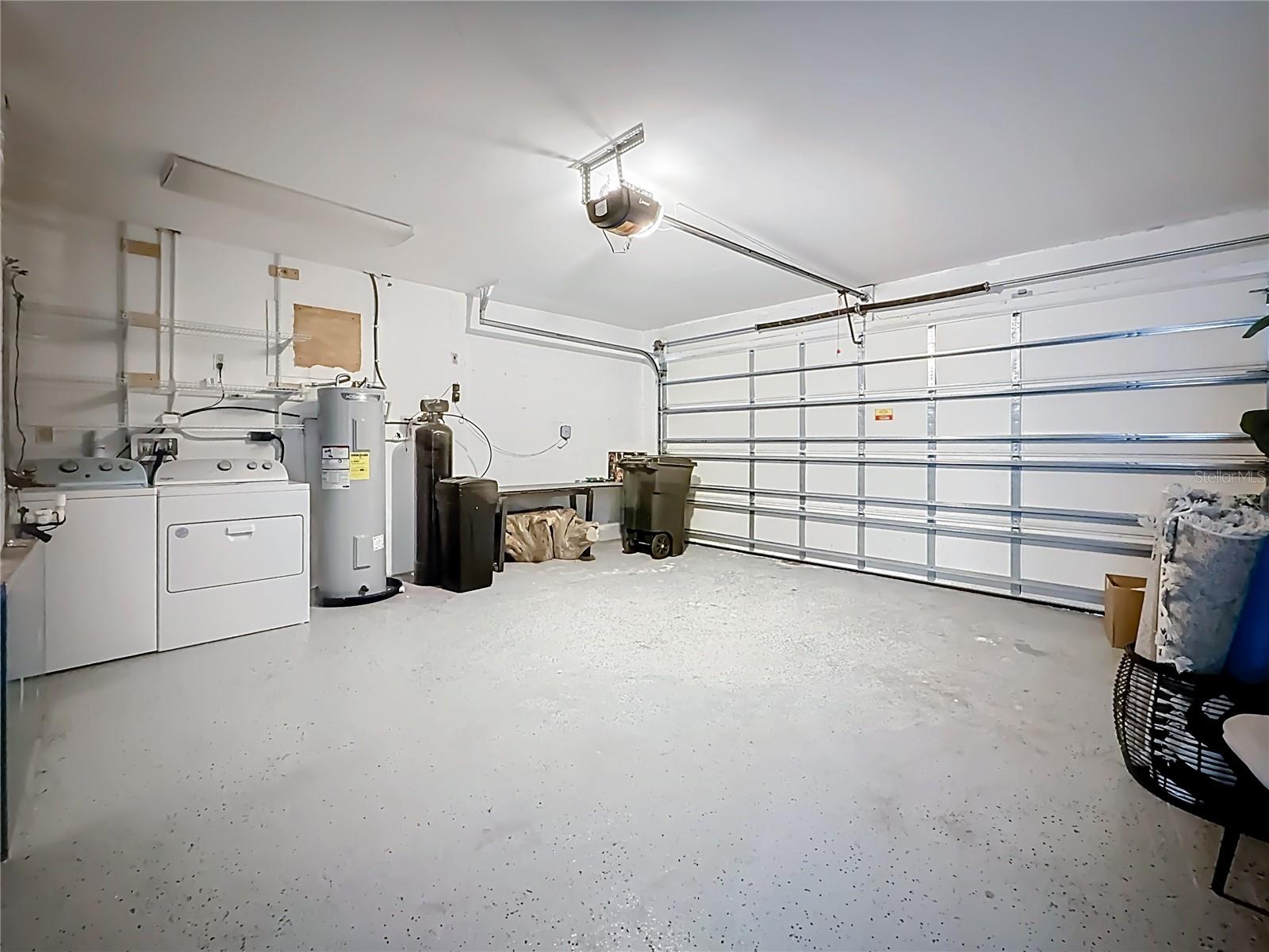 AUTUMN RUN - Residential