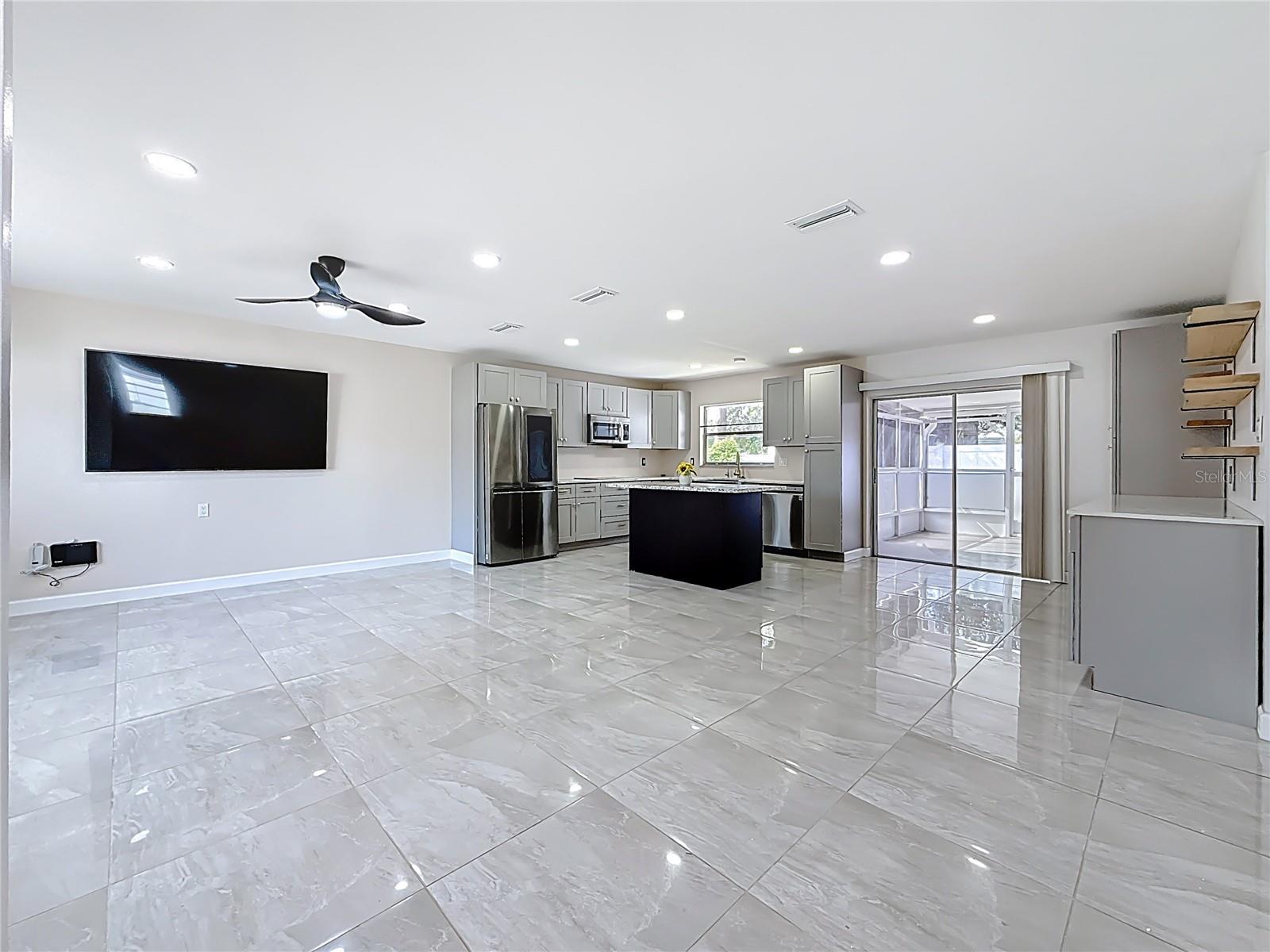 AUTUMN RUN - Residential