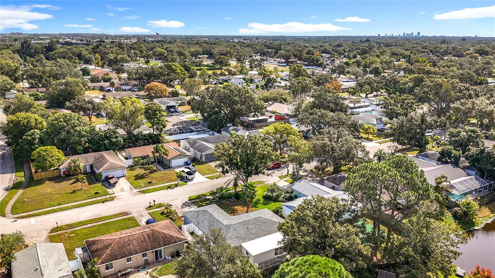 AUTUMN RUN - Residential