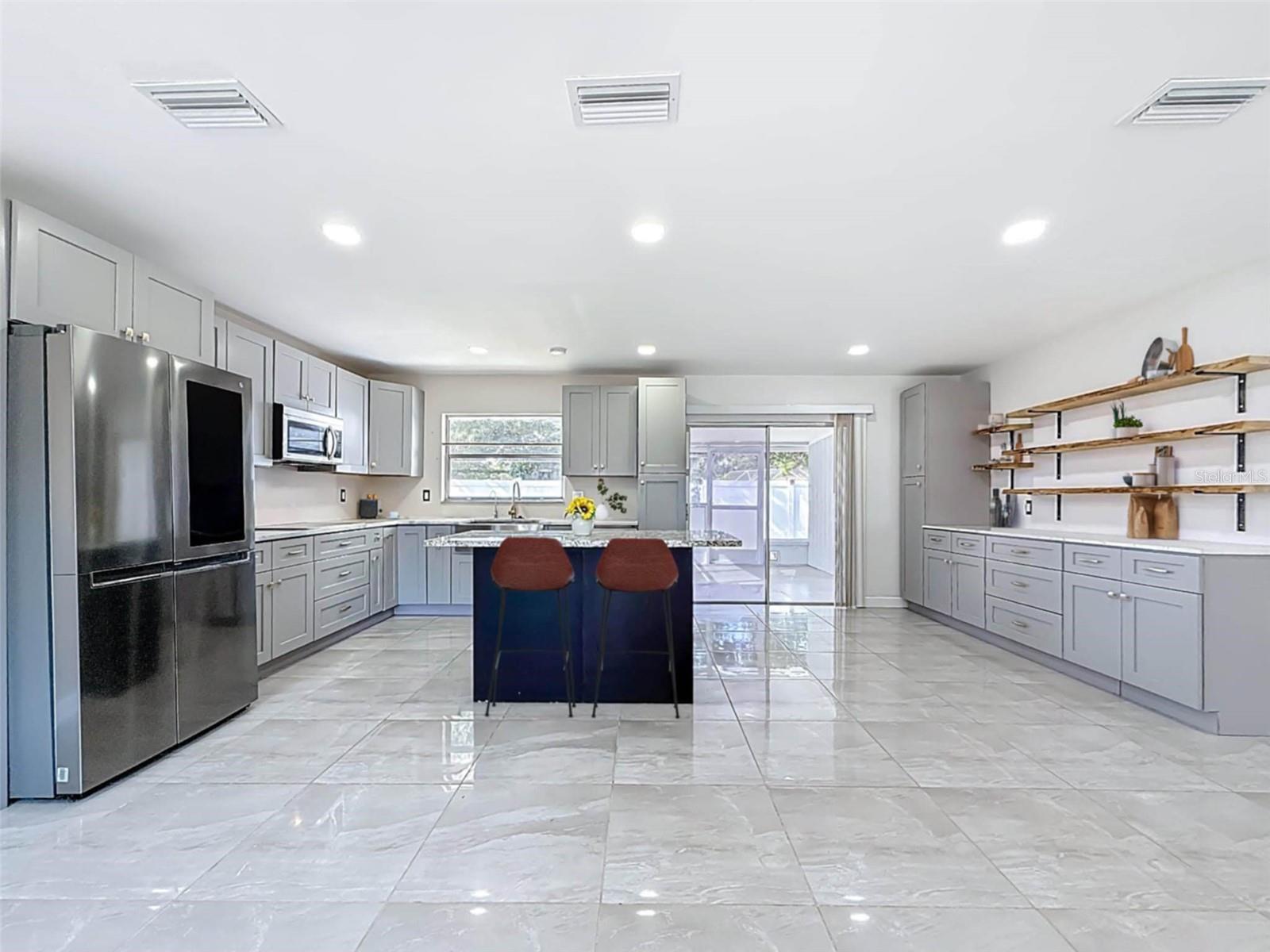 AUTUMN RUN - Residential