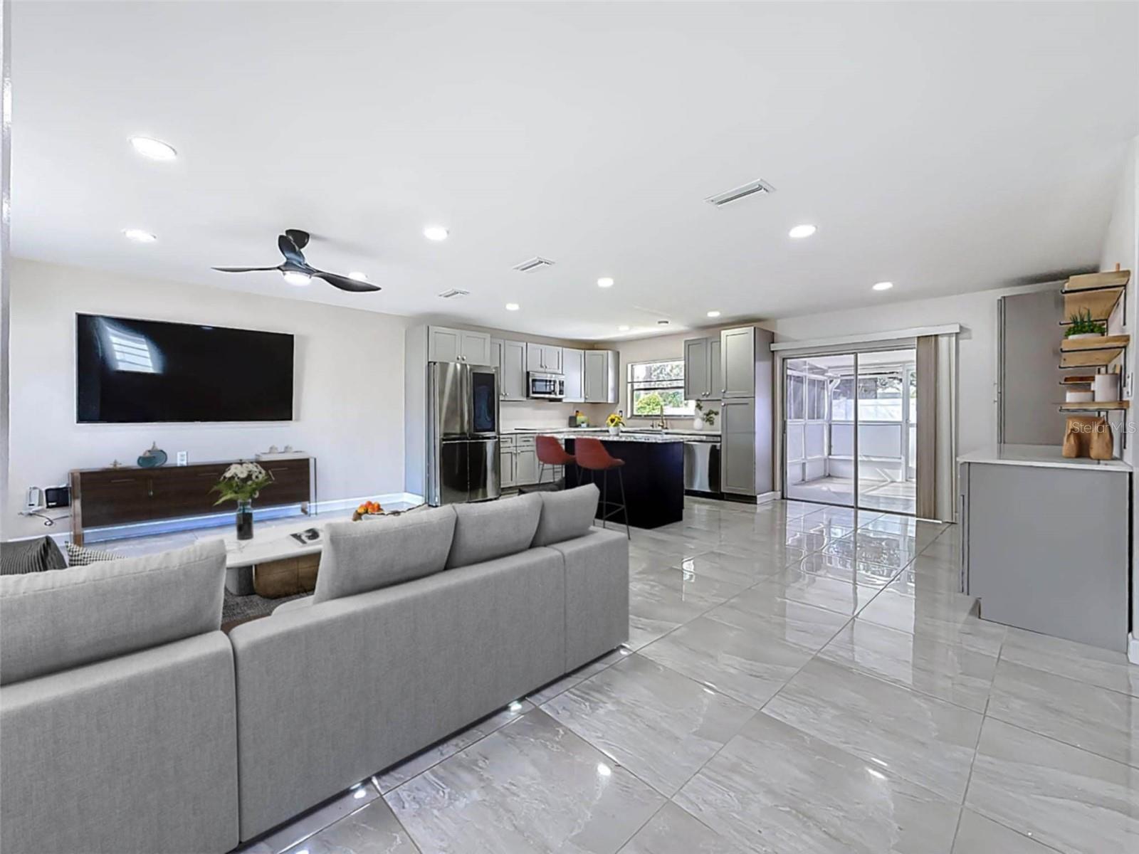 AUTUMN RUN - Residential