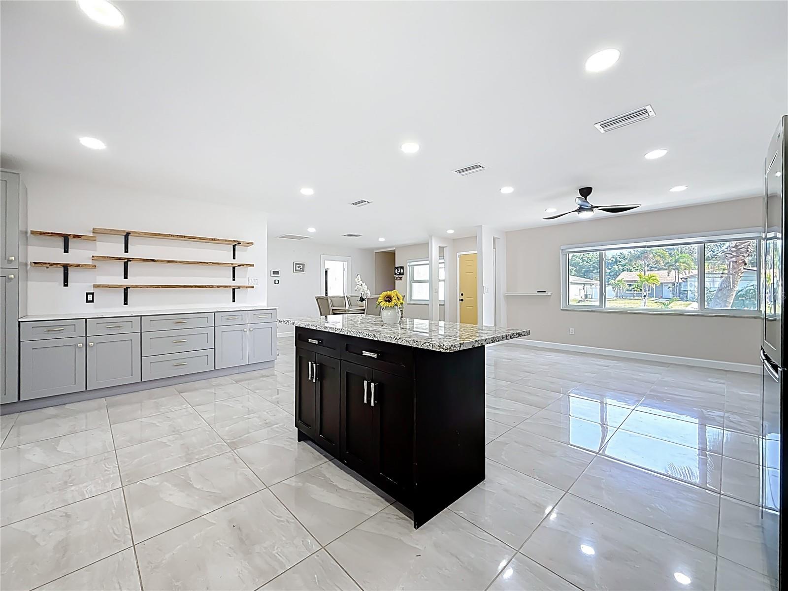 AUTUMN RUN - Residential