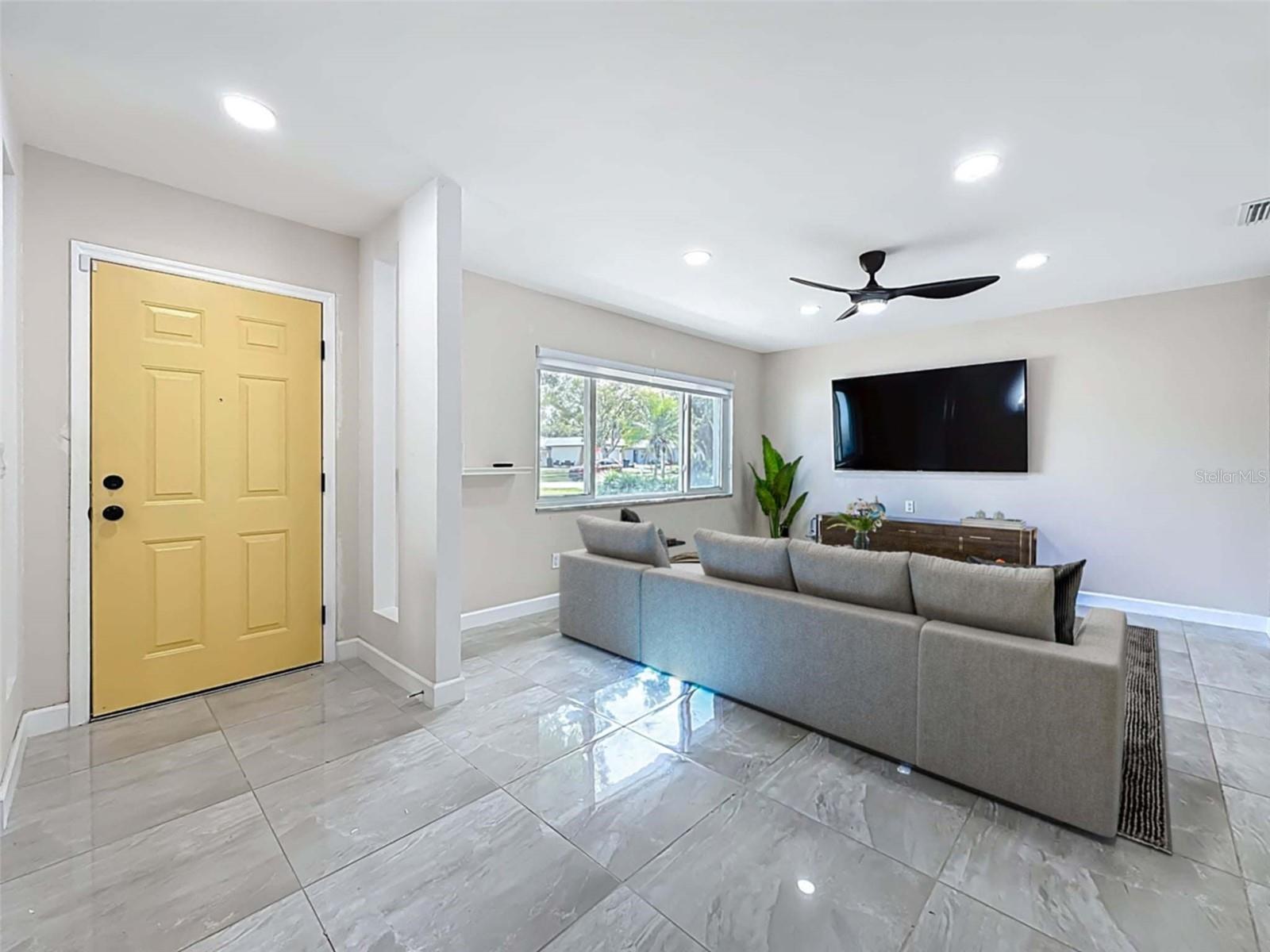 AUTUMN RUN - Residential