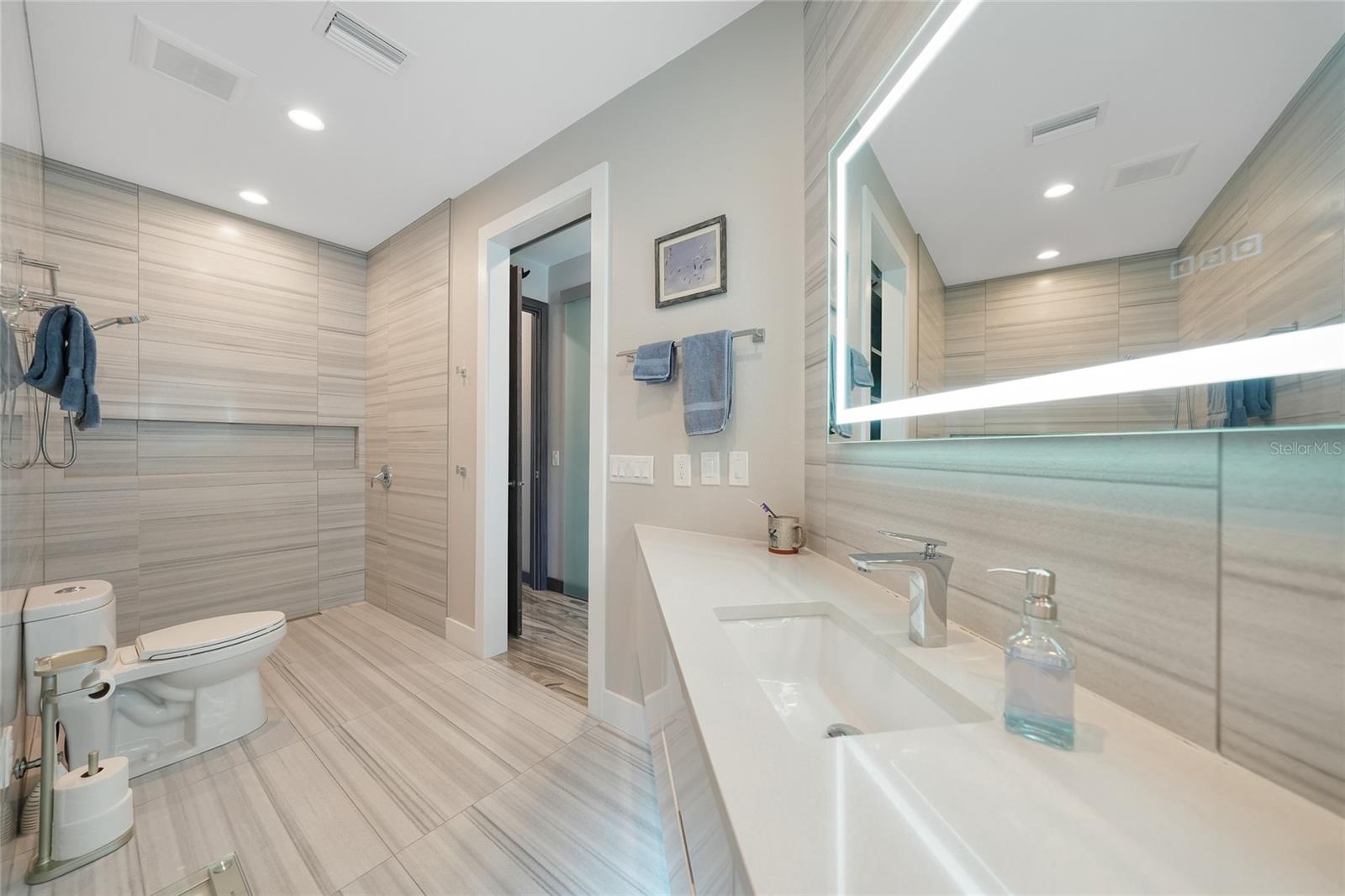 HARBOR LANDINGS - Residential