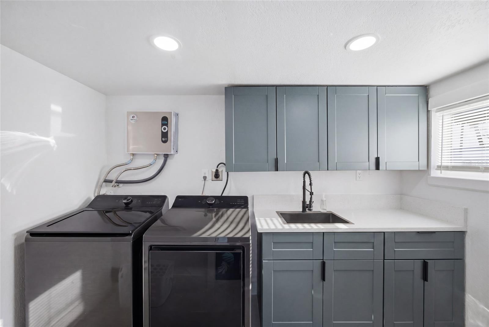 GANDY MANOR 2ND ADD - Residential