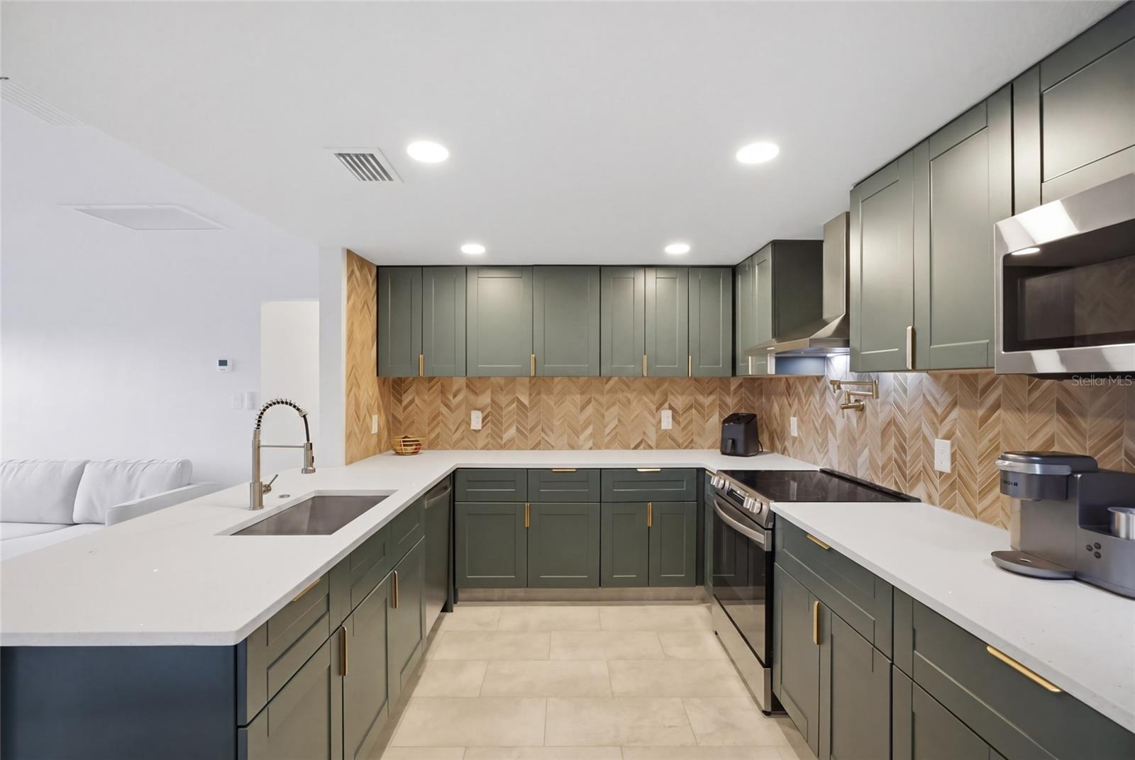 GANDY MANOR 2ND ADD - Residential