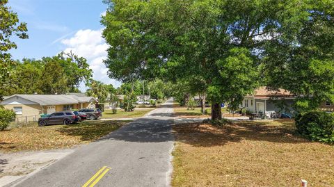Tiny photo for 600 Powell Street, Wildwood, FL 34785 (MLS # G5095434)