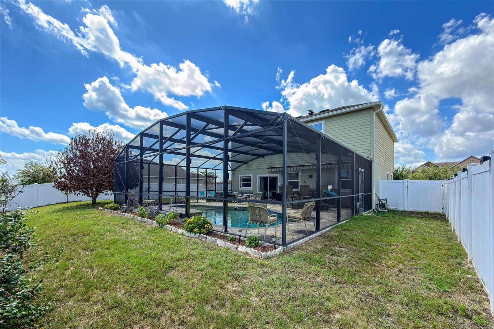 KNIGHT LAKE ESTATES - Residential
