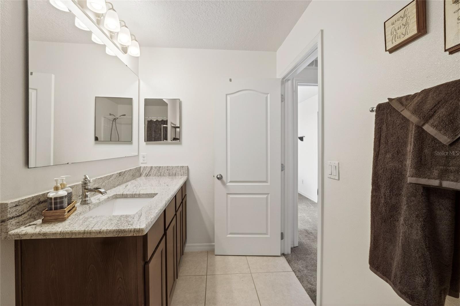 KNIGHT LAKE ESTATES - Residential