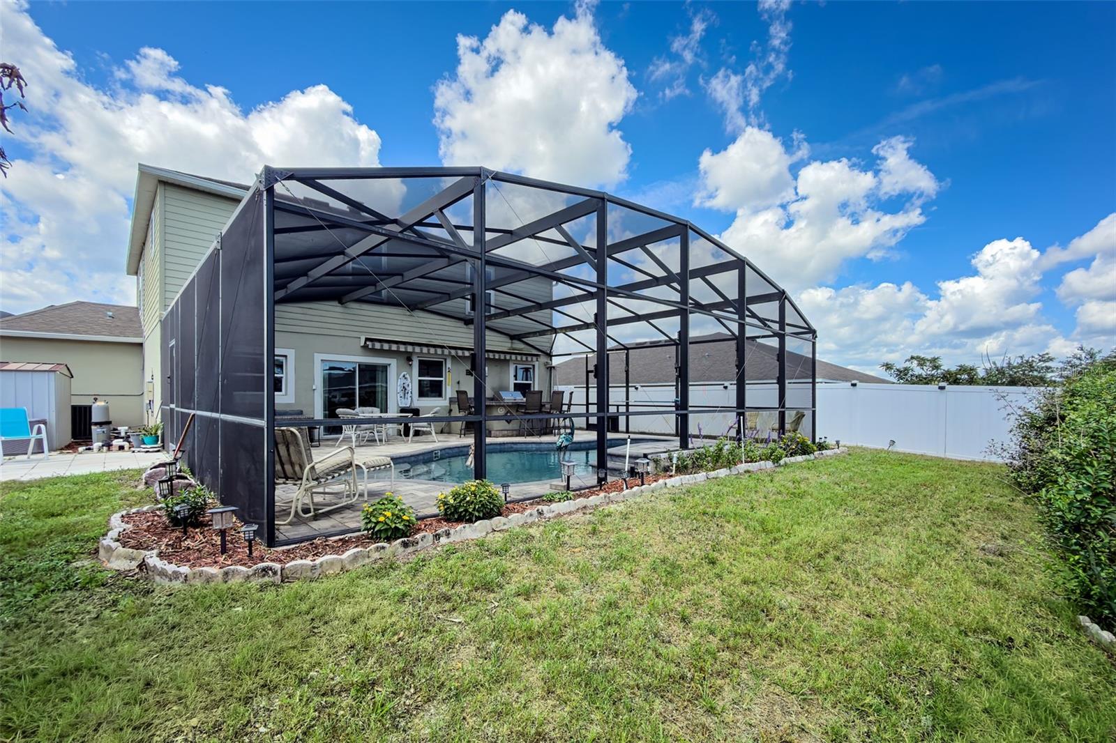 KNIGHT LAKE ESTATES - Residential