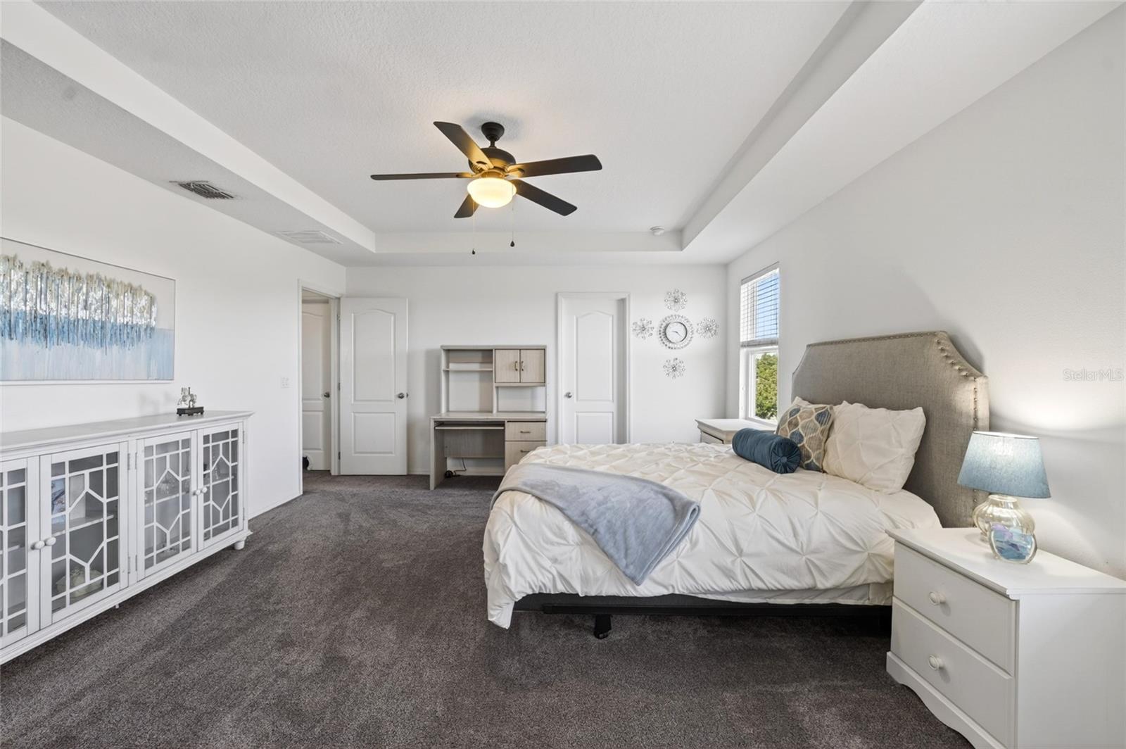 KNIGHT LAKE ESTATES - Residential