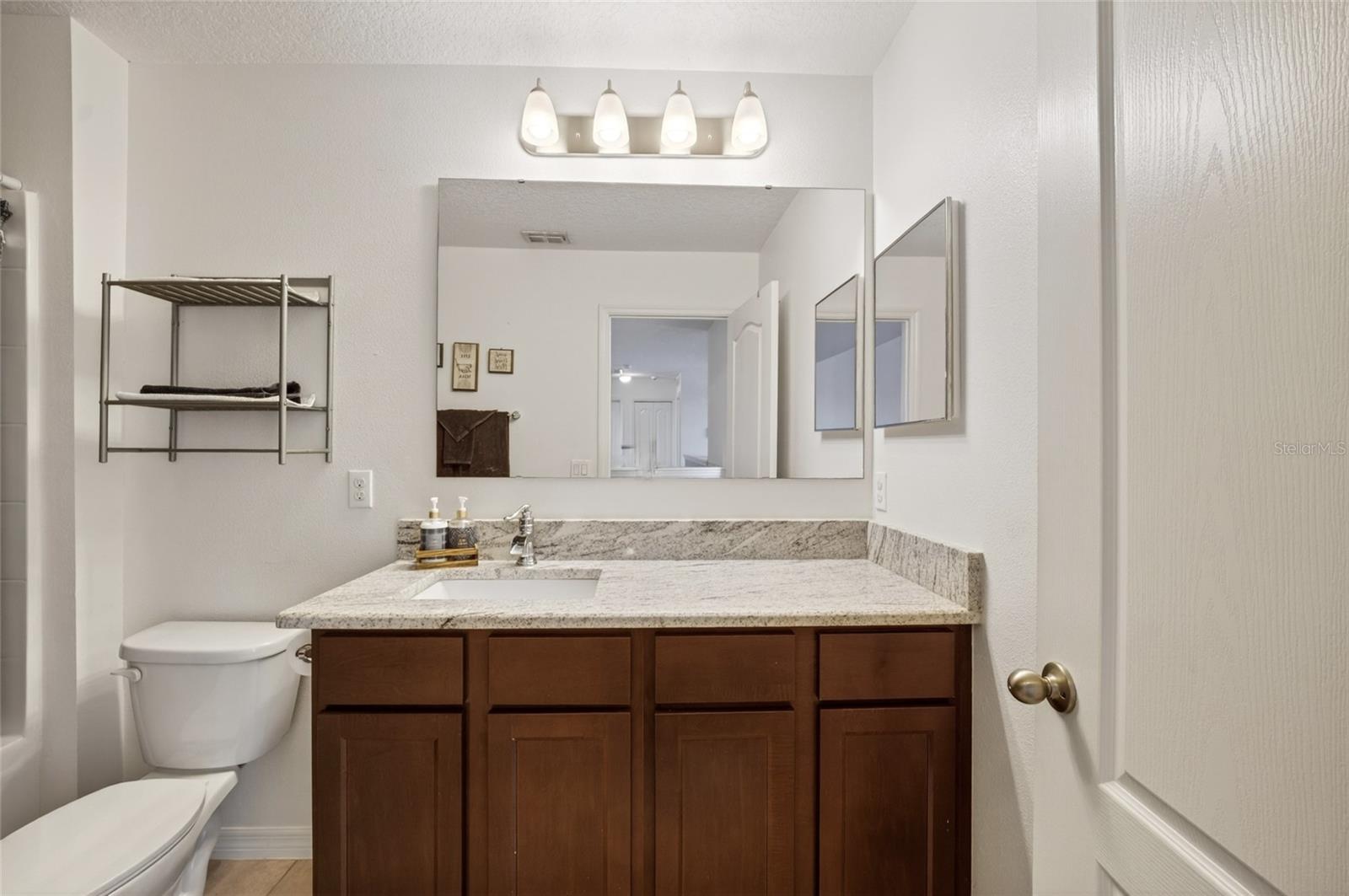 KNIGHT LAKE ESTATES - Residential