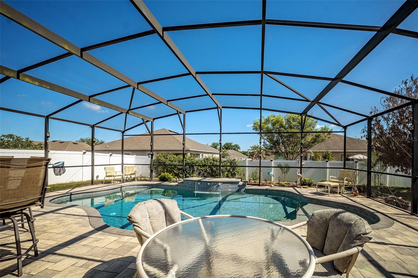 KNIGHT LAKE ESTATES - Residential