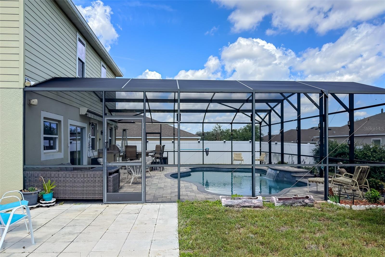 KNIGHT LAKE ESTATES - Residential