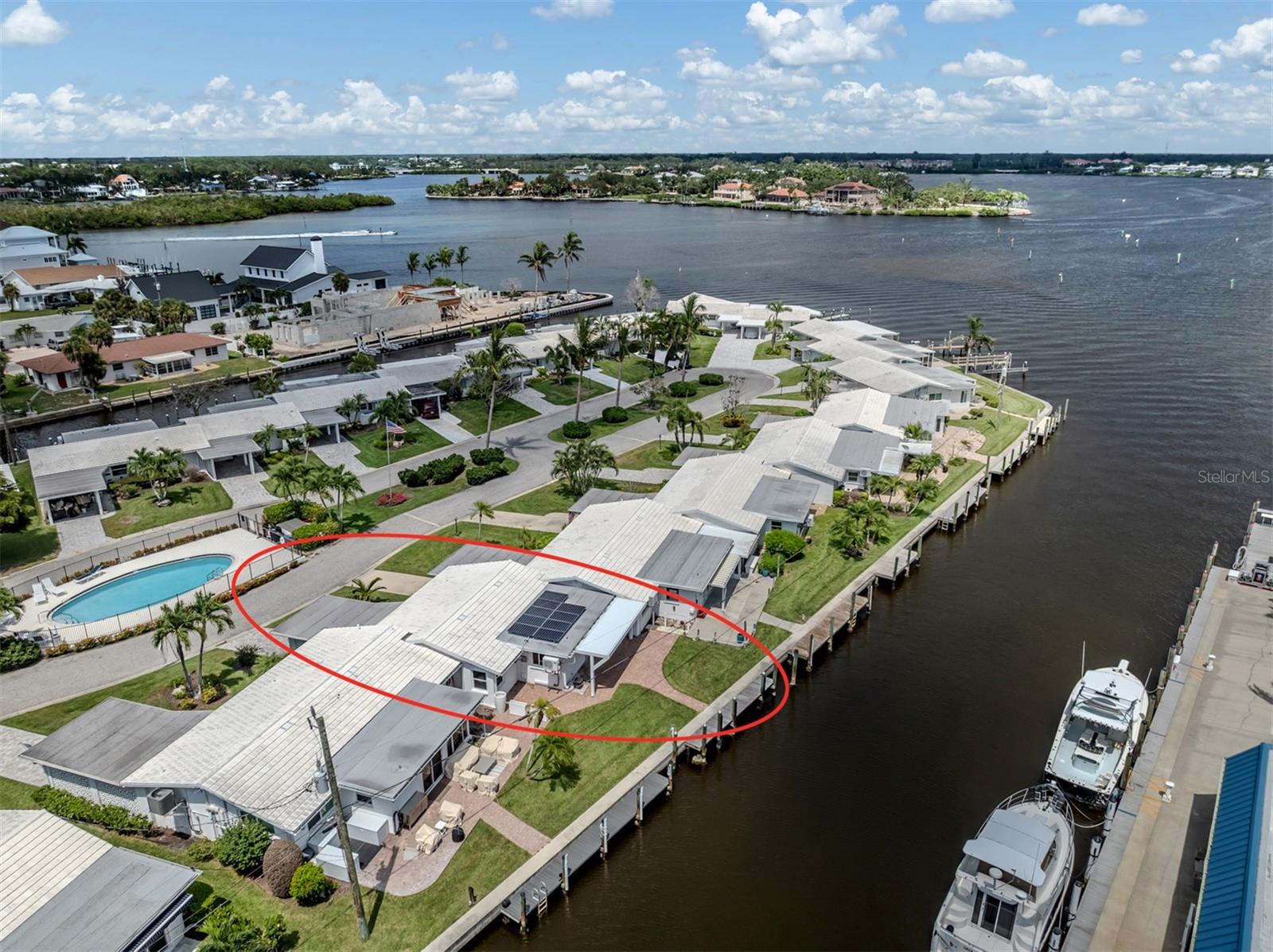 853 WHITE CAP CIRCLE 18