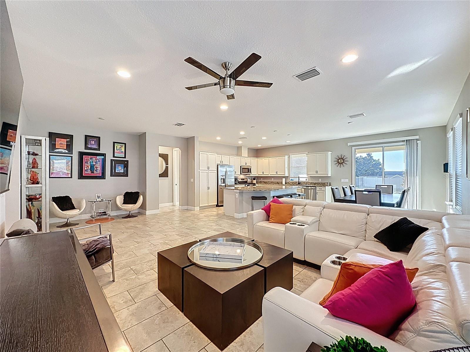 CASCADES OF GROVELAND (TRILOGY) - Residential