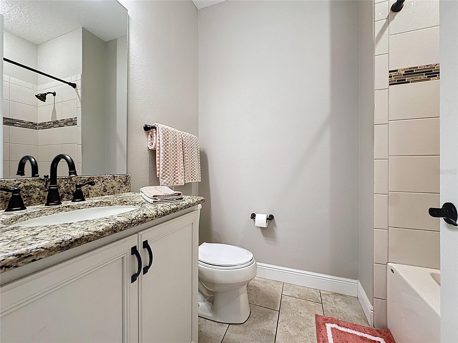 CASCADES OF GROVELAND (TRILOGY) - Residential