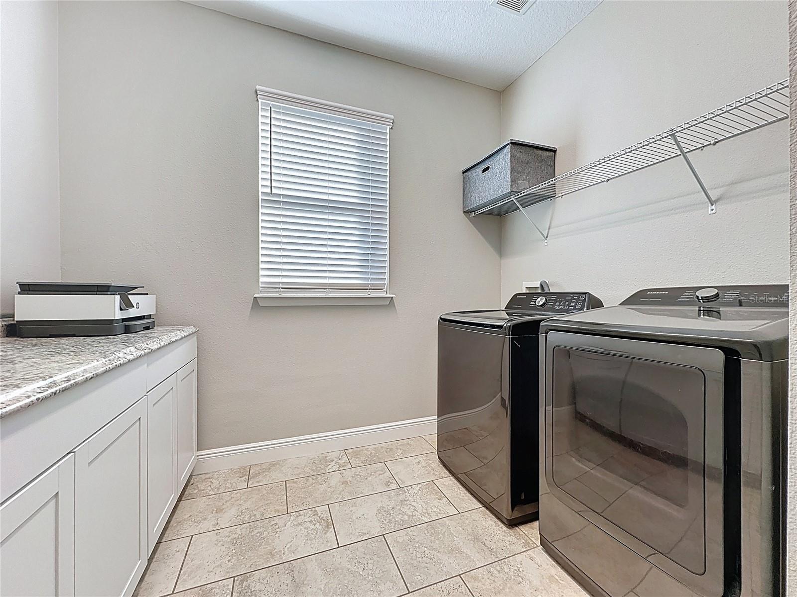 CASCADES OF GROVELAND (TRILOGY) - Residential