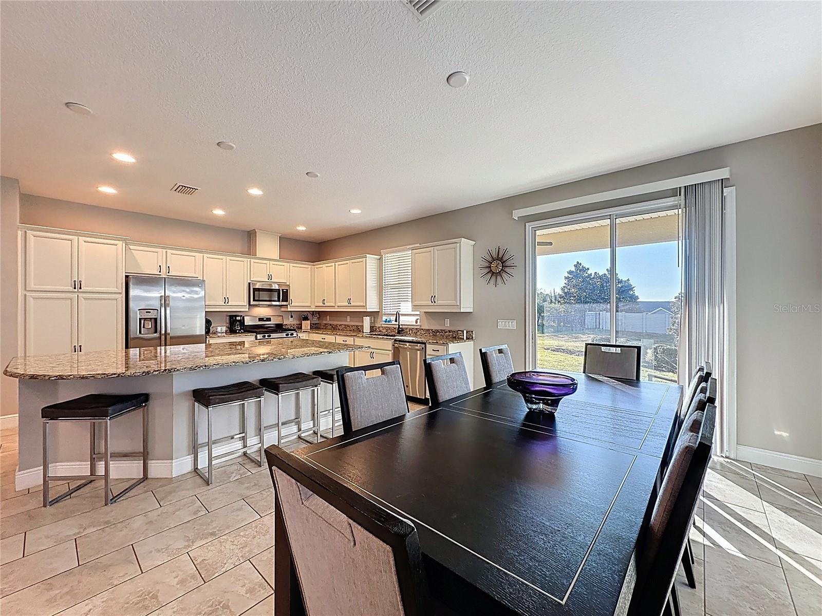 CASCADES OF GROVELAND (TRILOGY) - Residential