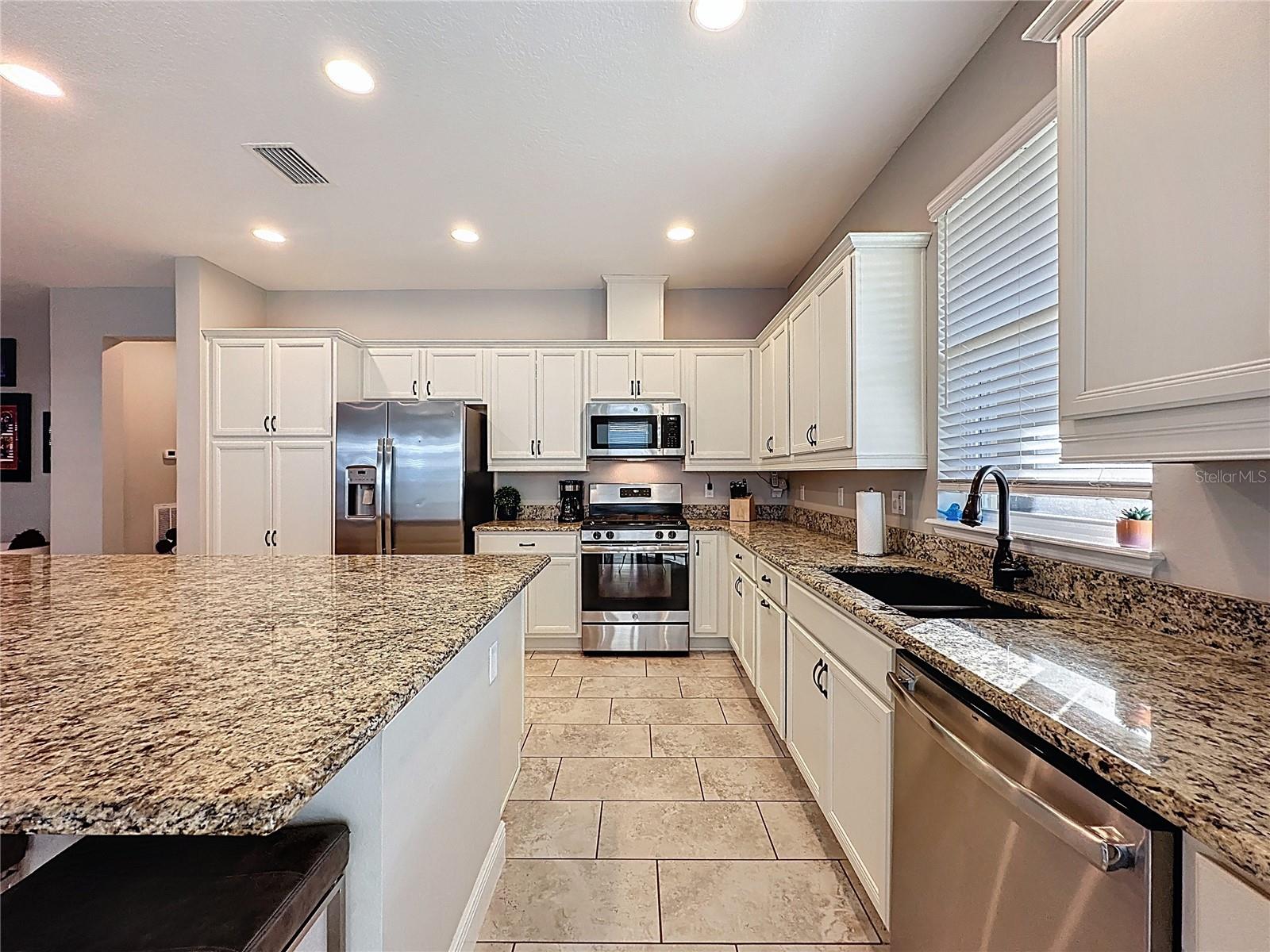 CASCADES OF GROVELAND (TRILOGY) - Residential