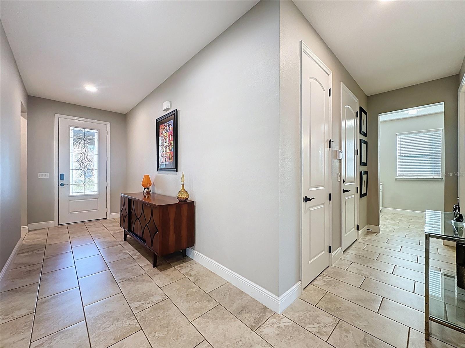 CASCADES OF GROVELAND (TRILOGY) - Residential