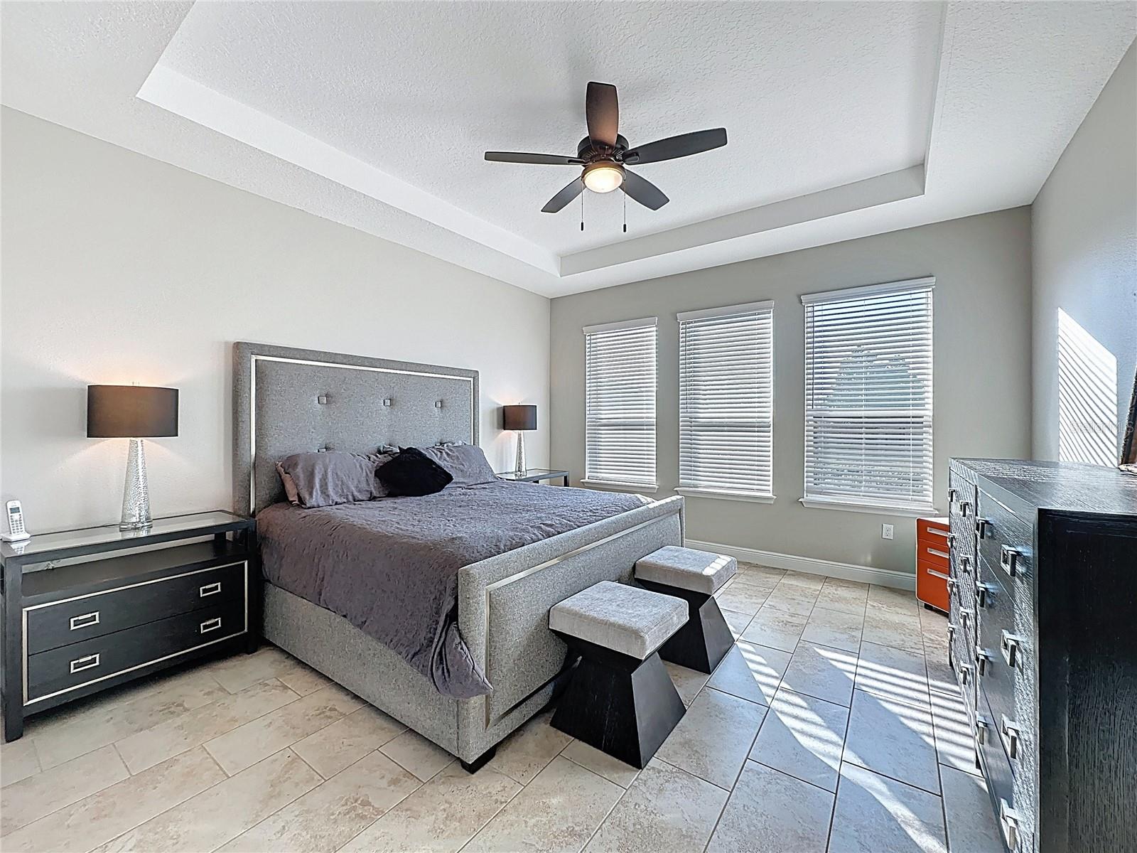 CASCADES OF GROVELAND (TRILOGY) - Residential