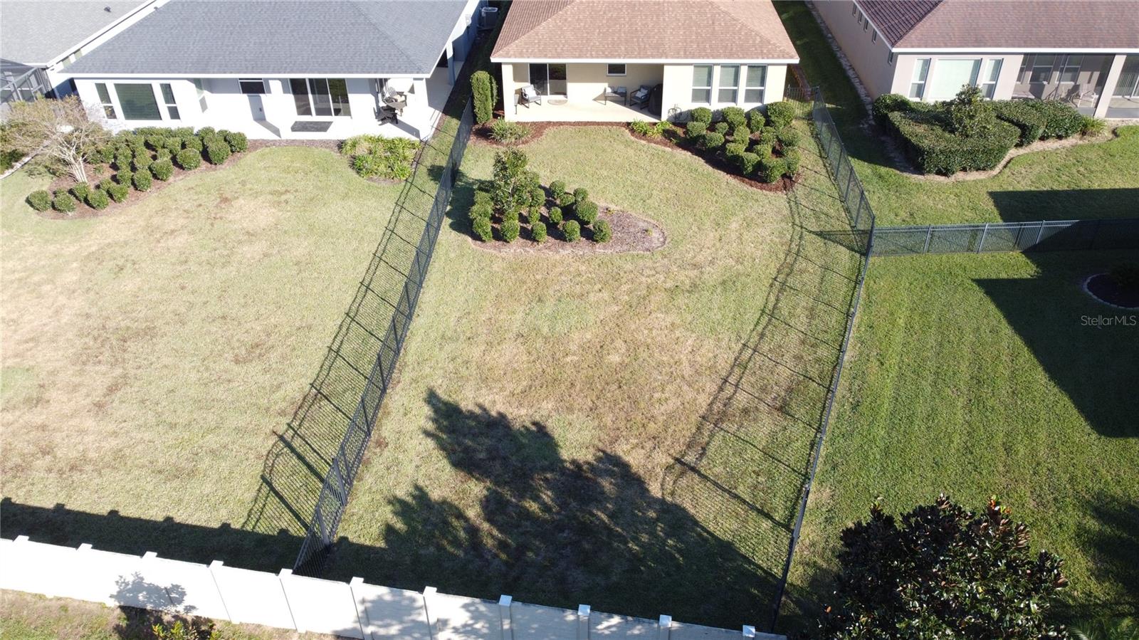 CASCADES OF GROVELAND (TRILOGY) - Residential