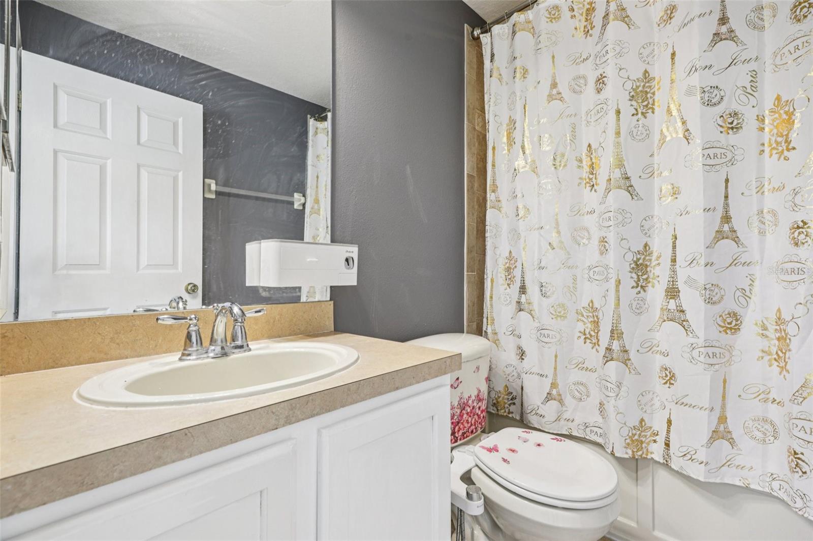 COBBLESTONE LANDING TWNHMS CONDO - Residential