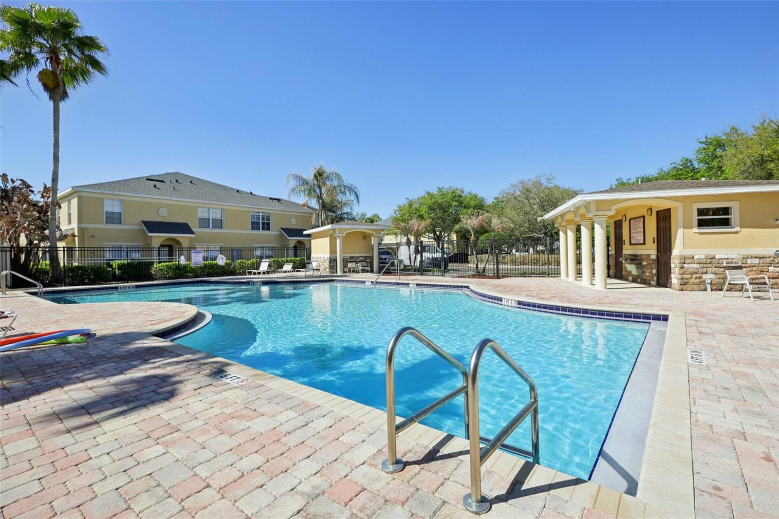 COBBLESTONE LANDING TWNHMS CONDO - Residential