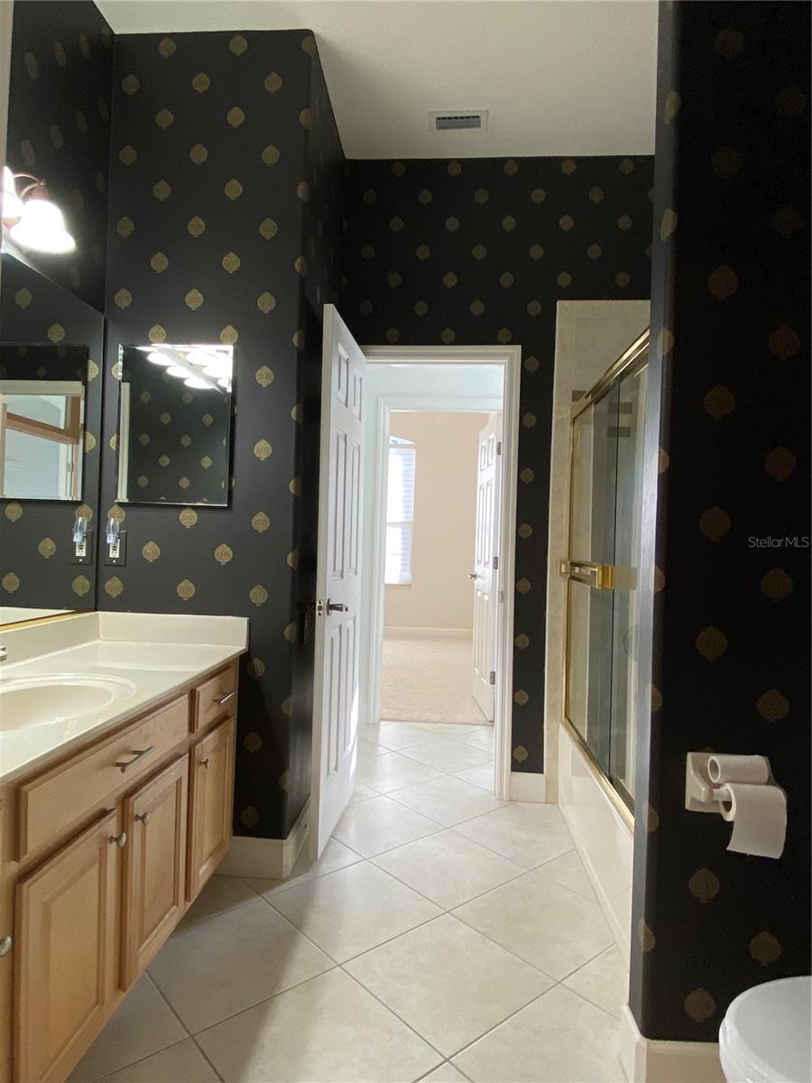 RIVER POINT OF MANATEE - Residential Lease