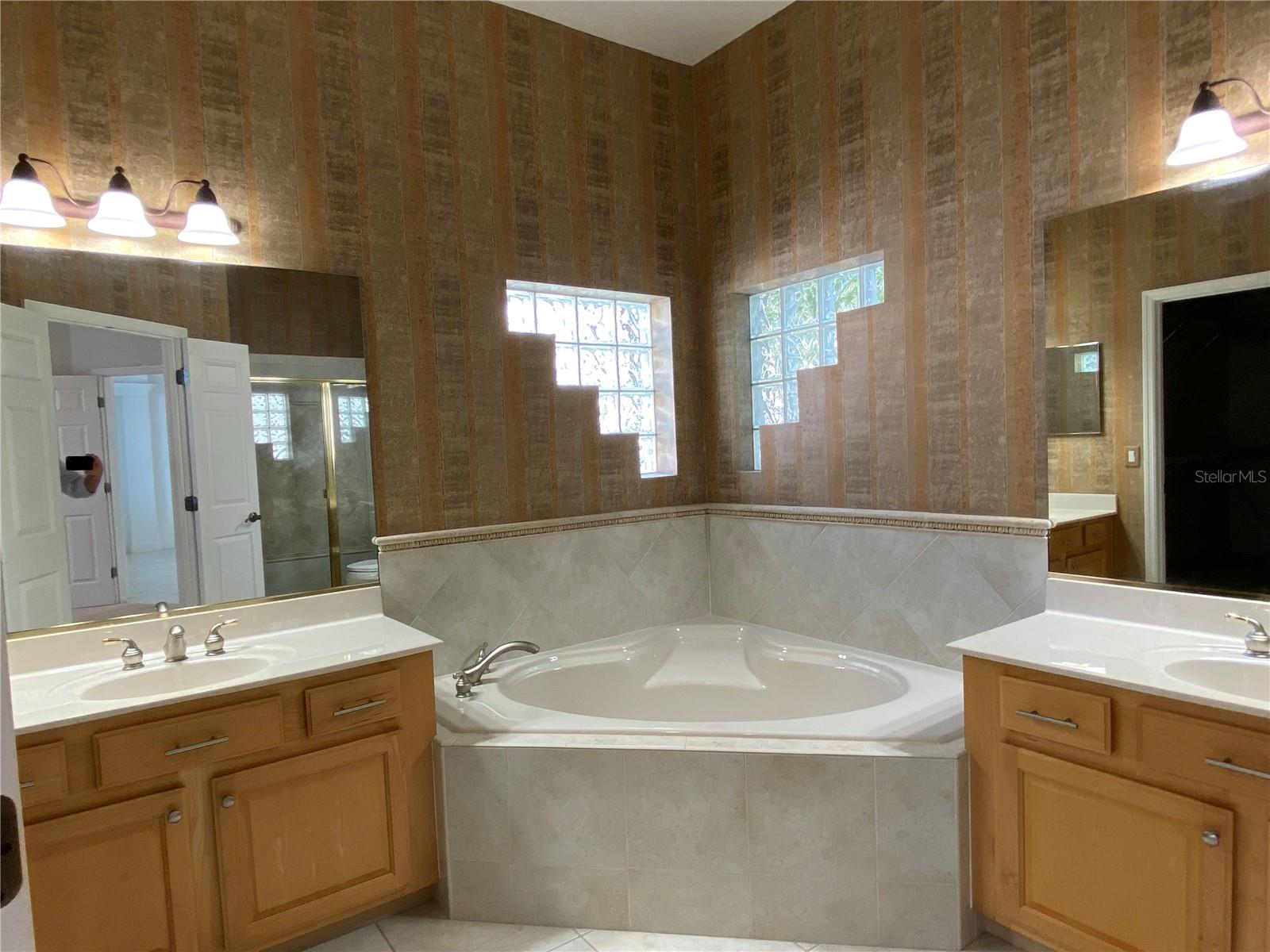 RIVER POINT OF MANATEE - Residential Lease